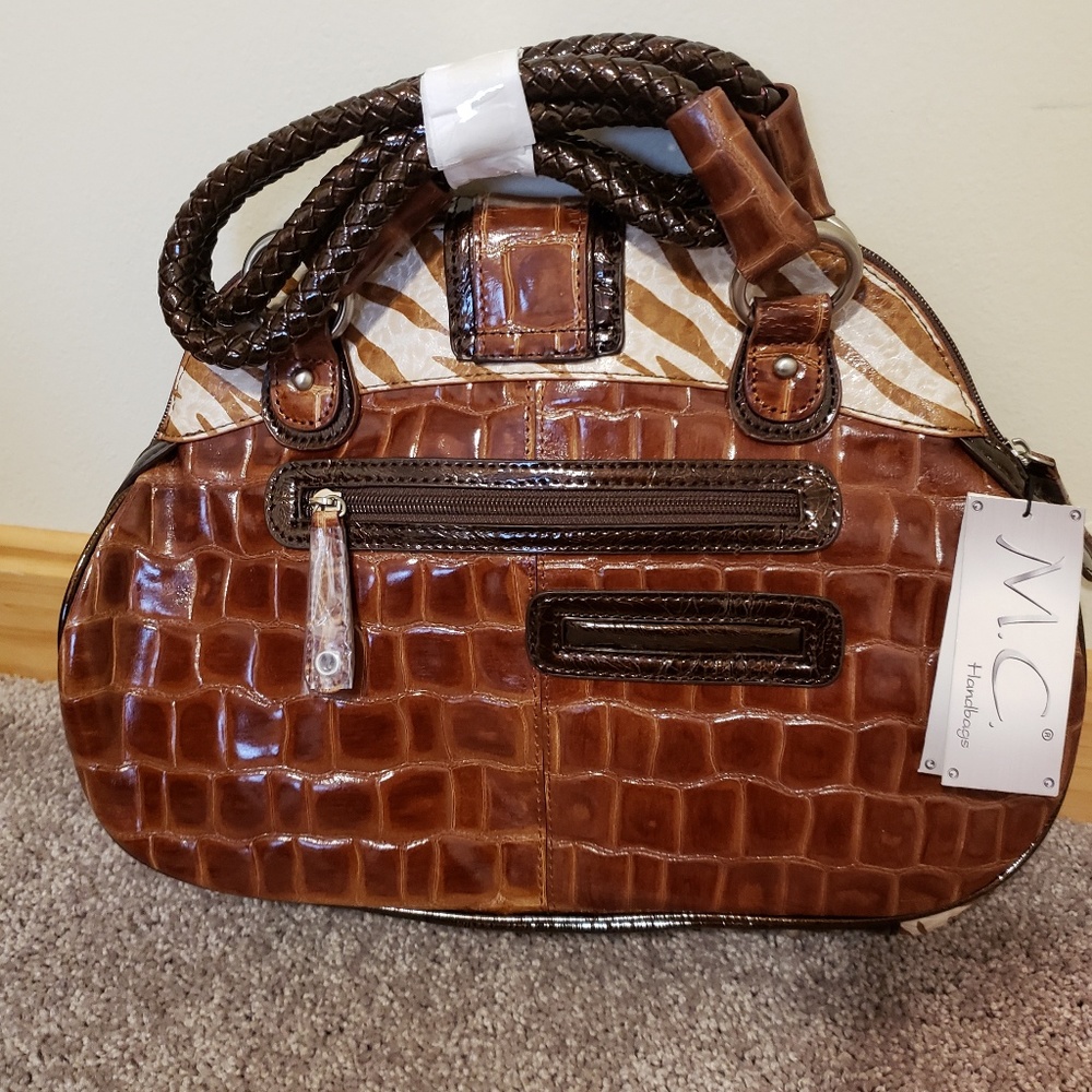 NEW Madi Claire Leather Purse